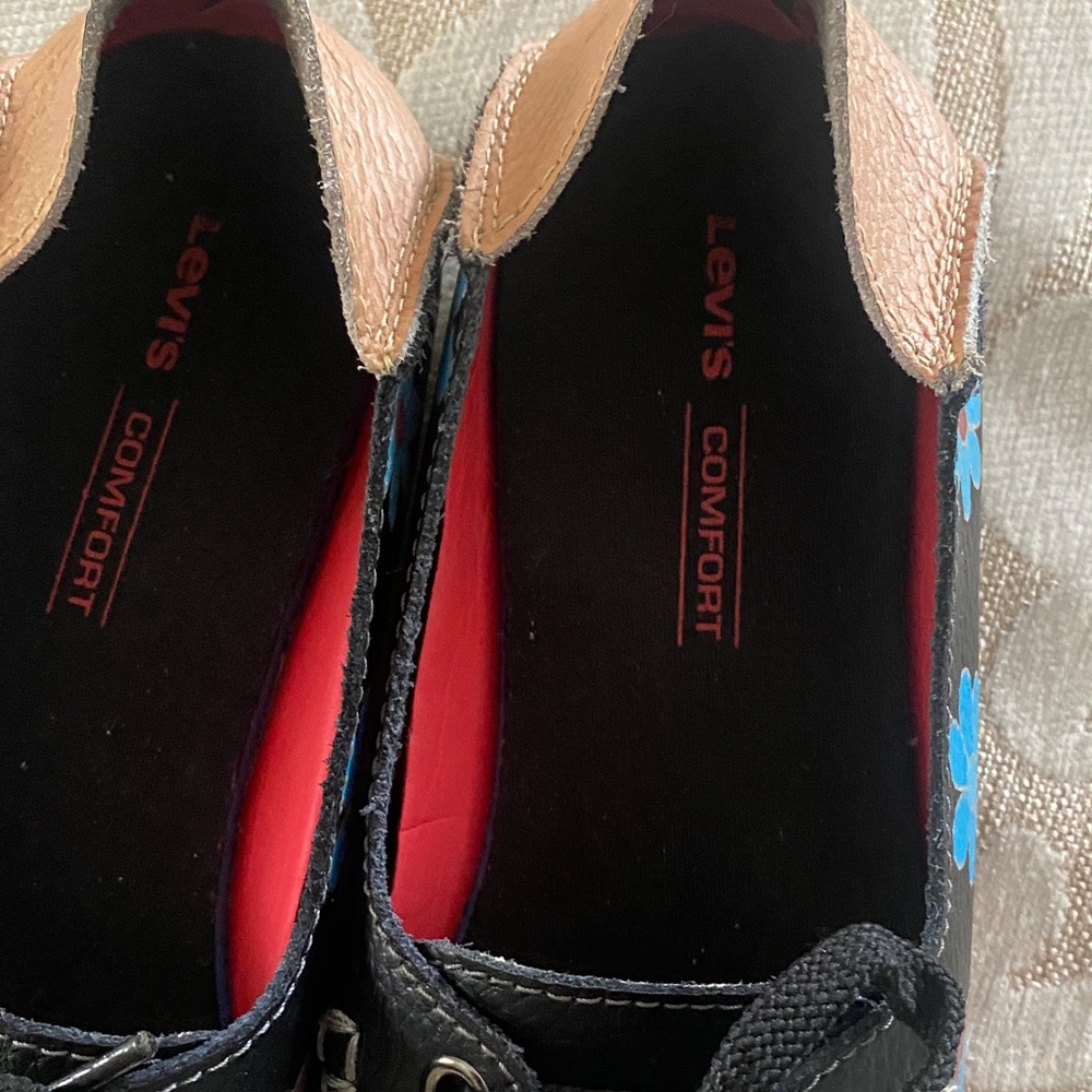 Levi’s Comfort Fit Floral Loafers Black Blue Slip On Shoes EU 39 Casual Cute - Picture 6 of 11